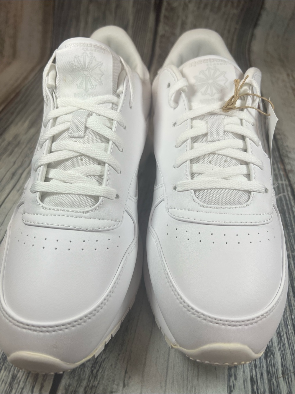 Reebok Classic SP Vegan Triple White Sneakers Women’s Size 10 NWT
